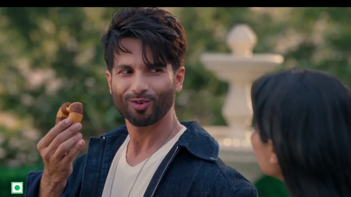 A still from the Ziggy Donut Cake campaign film featuring Shahid Kapoor